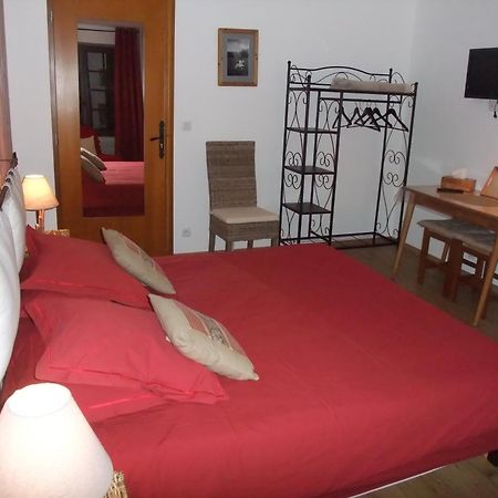 Le Domaine Du Grand Cellier Chambres D'Hotes En Savoie Tournon ห้อง รูปภาพ
